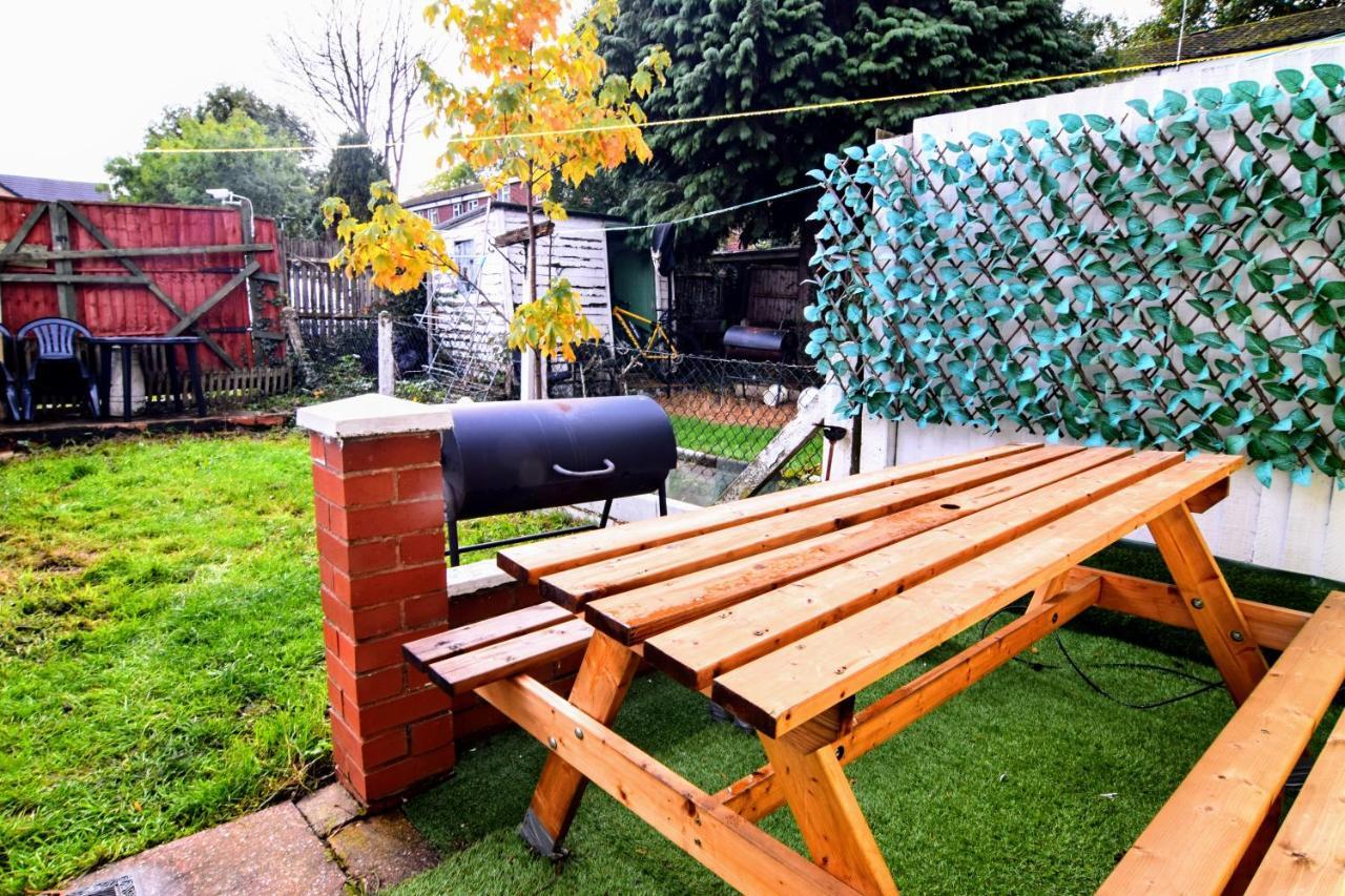 The Chinatown Home - Private Garden, Netflix, Bbq & Bar Birmingham Kültér fotó